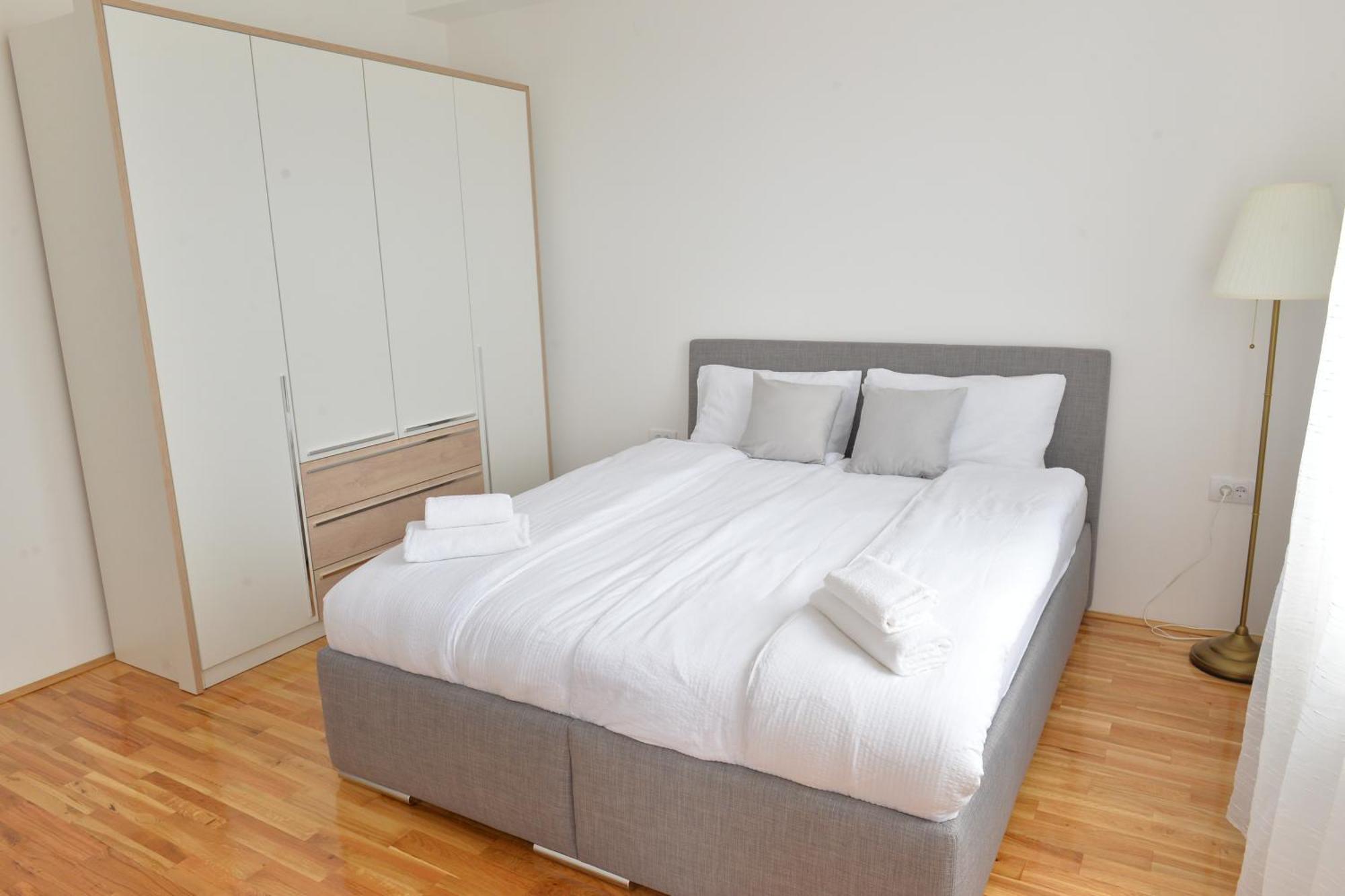 Hm Apartments Indija Экстерьер фото